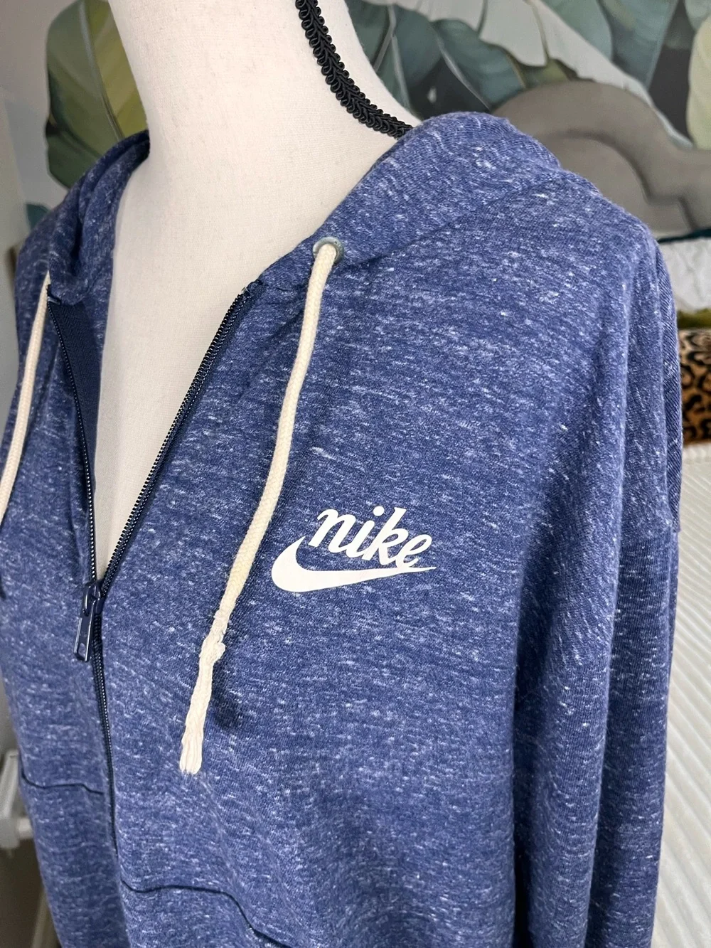 Women’s Nike Heathered Blue Full-Zip Hoodie with Cream Drawcords Size Large